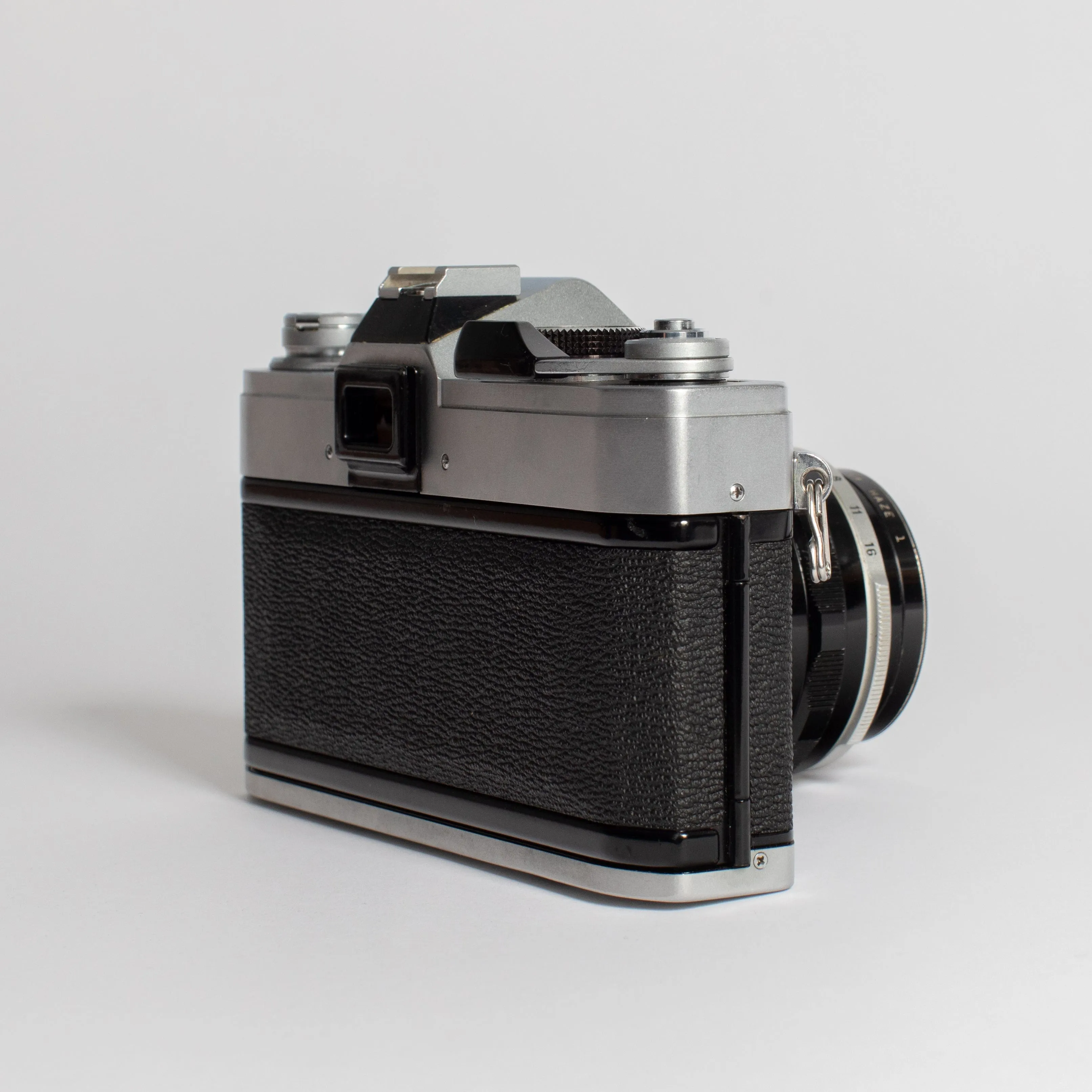 Canon FTb QL w/ 50mm 1.8 FL lens