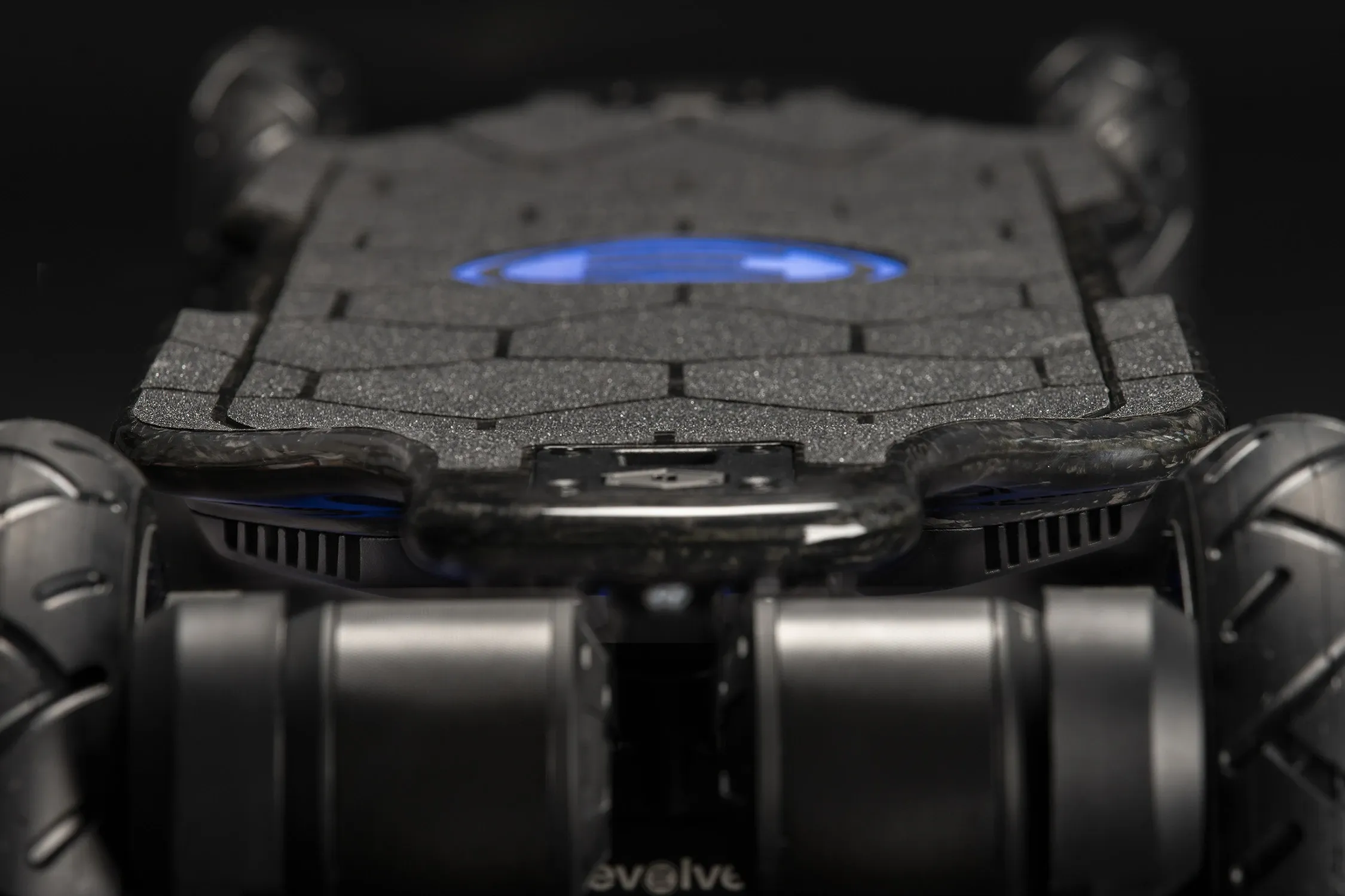 Evolve Hadean Carbon 2in1