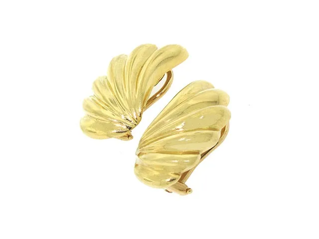Fan Earrings in 18K