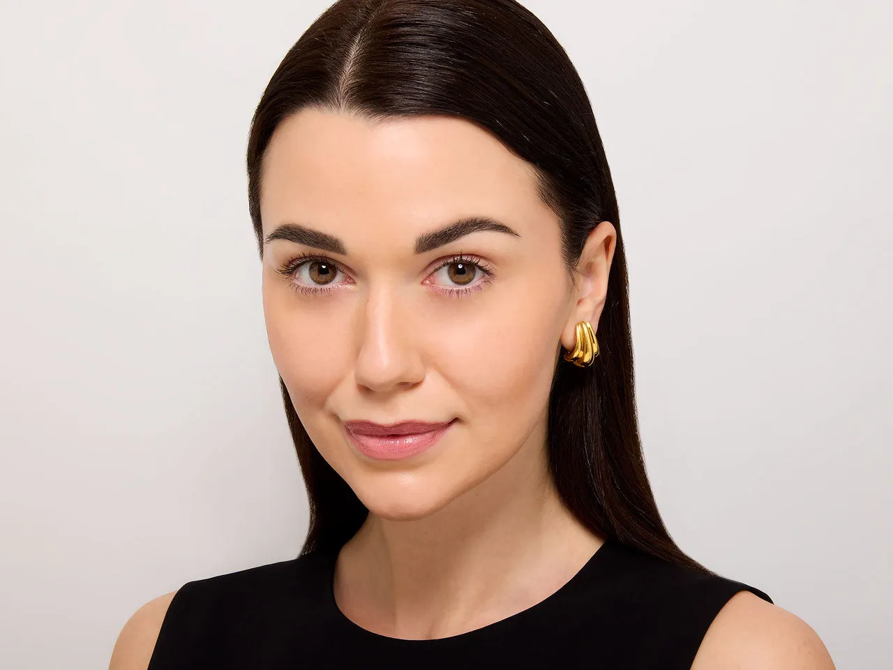 Half-Hoop Earrings in 18K Gold, by Dankner
