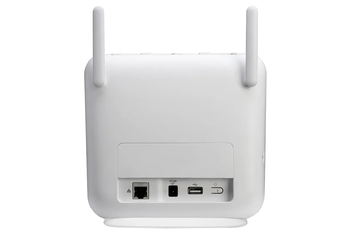 Lorex Smart Home Security Center with Floodlight Camera
