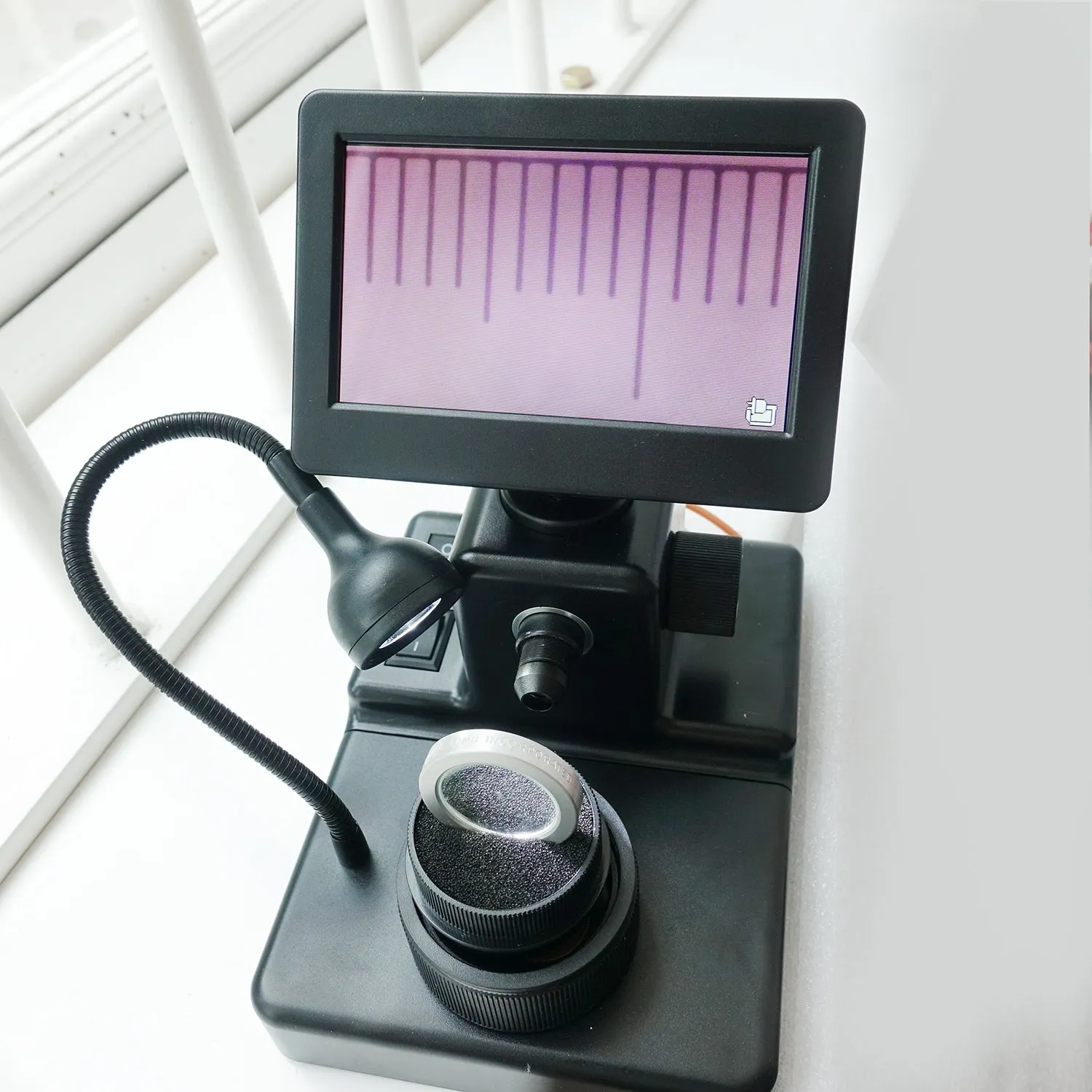 Microscope for diamonds, model HJ1000