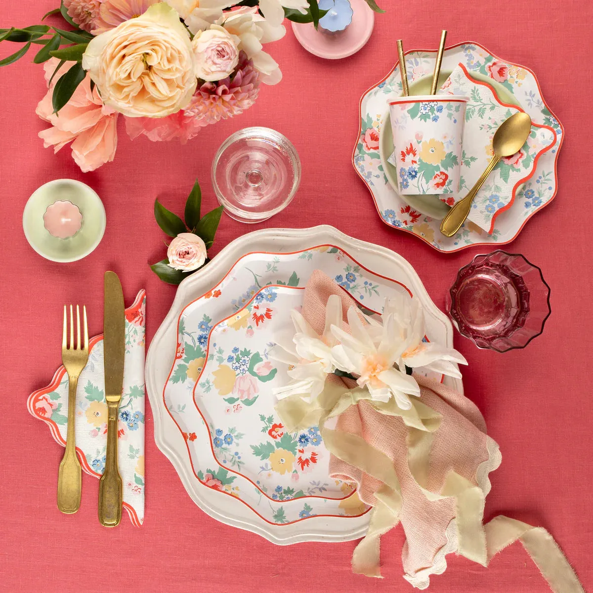 Vintage Floral Dinner Plates(x8)